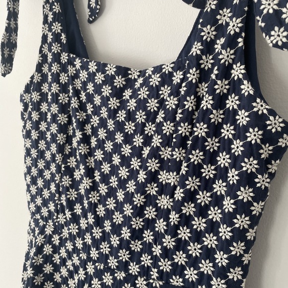 Trixxi 100% Cotton Embroidered Floral Dress Navy Sz M Tie Straps Cottage Preppy - Picture 5 of 11